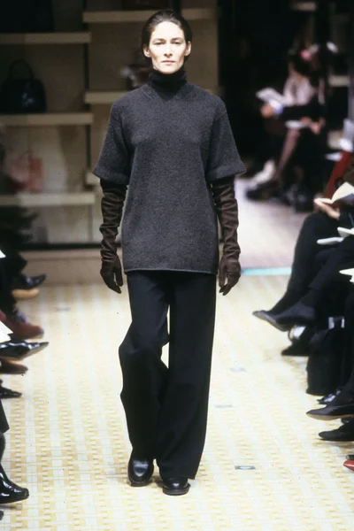 Look 4
